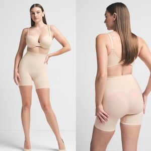 SKIMS Seamless Sculpt Mid-Thigh Shapewear Sand Size XL